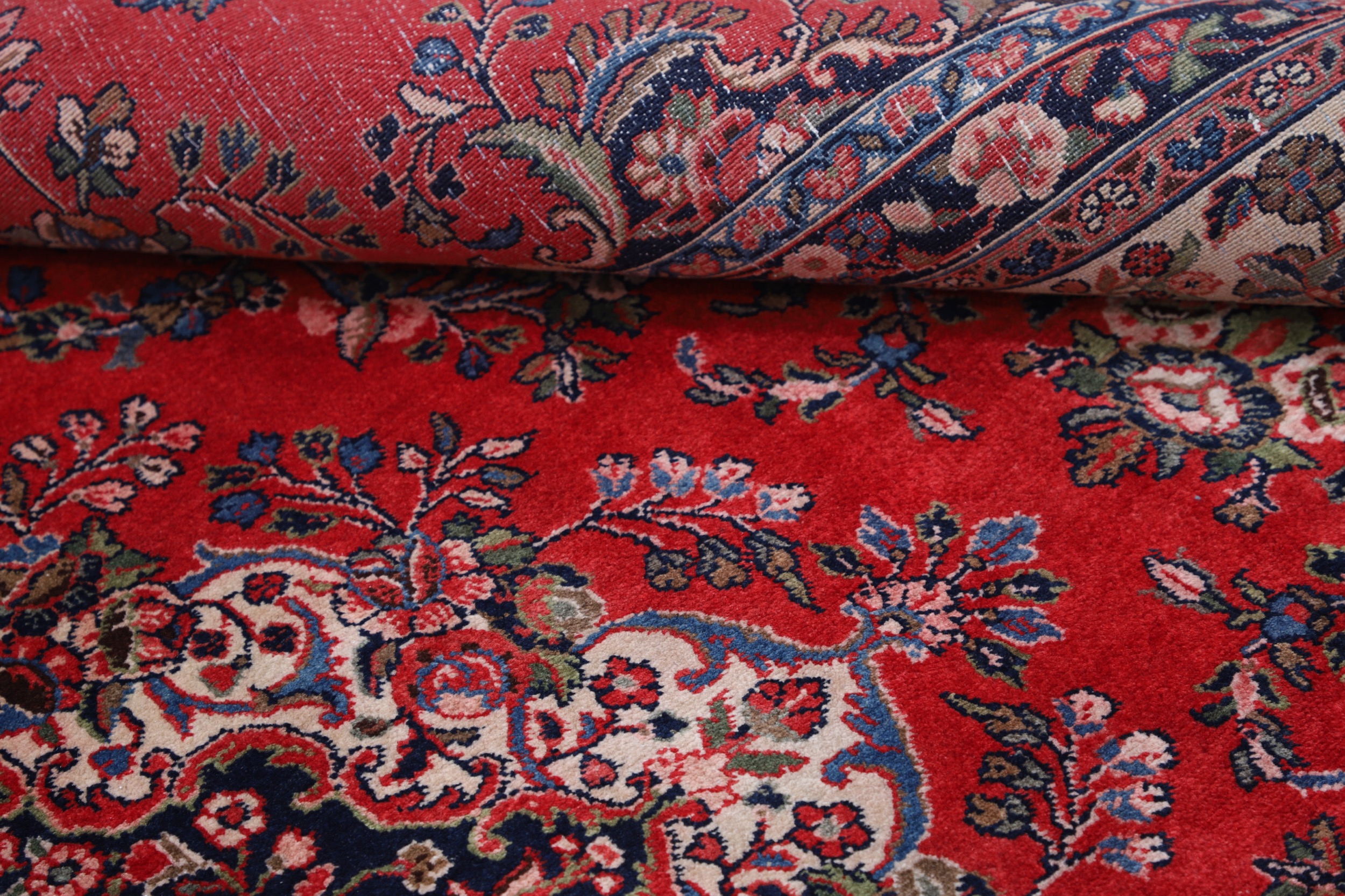 8’10” x 11’7″ Hamadan Authentic Persian Rug - Image 4