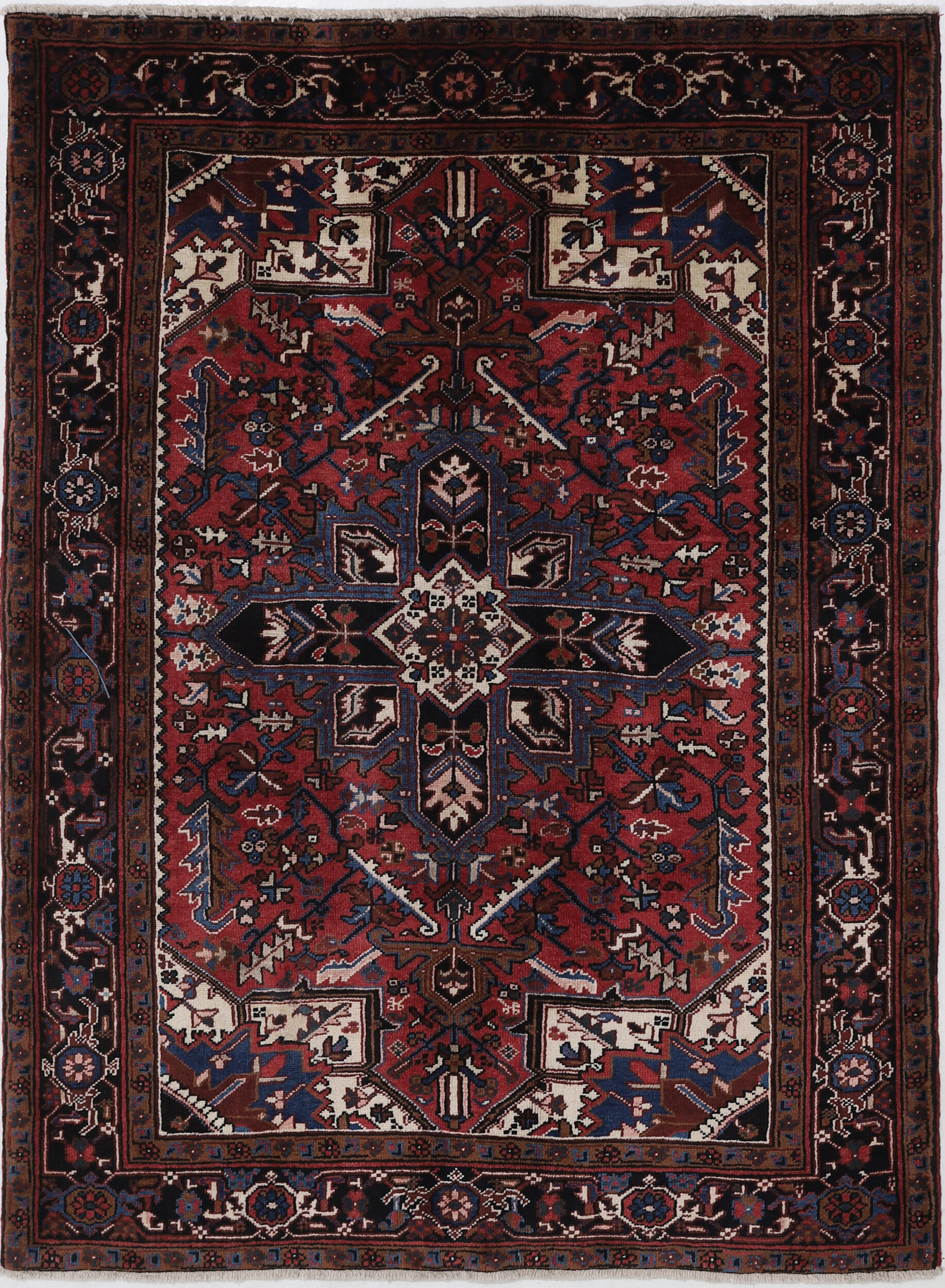 Heriz 4’11” x 6’9″ Authentic Persian Rug
