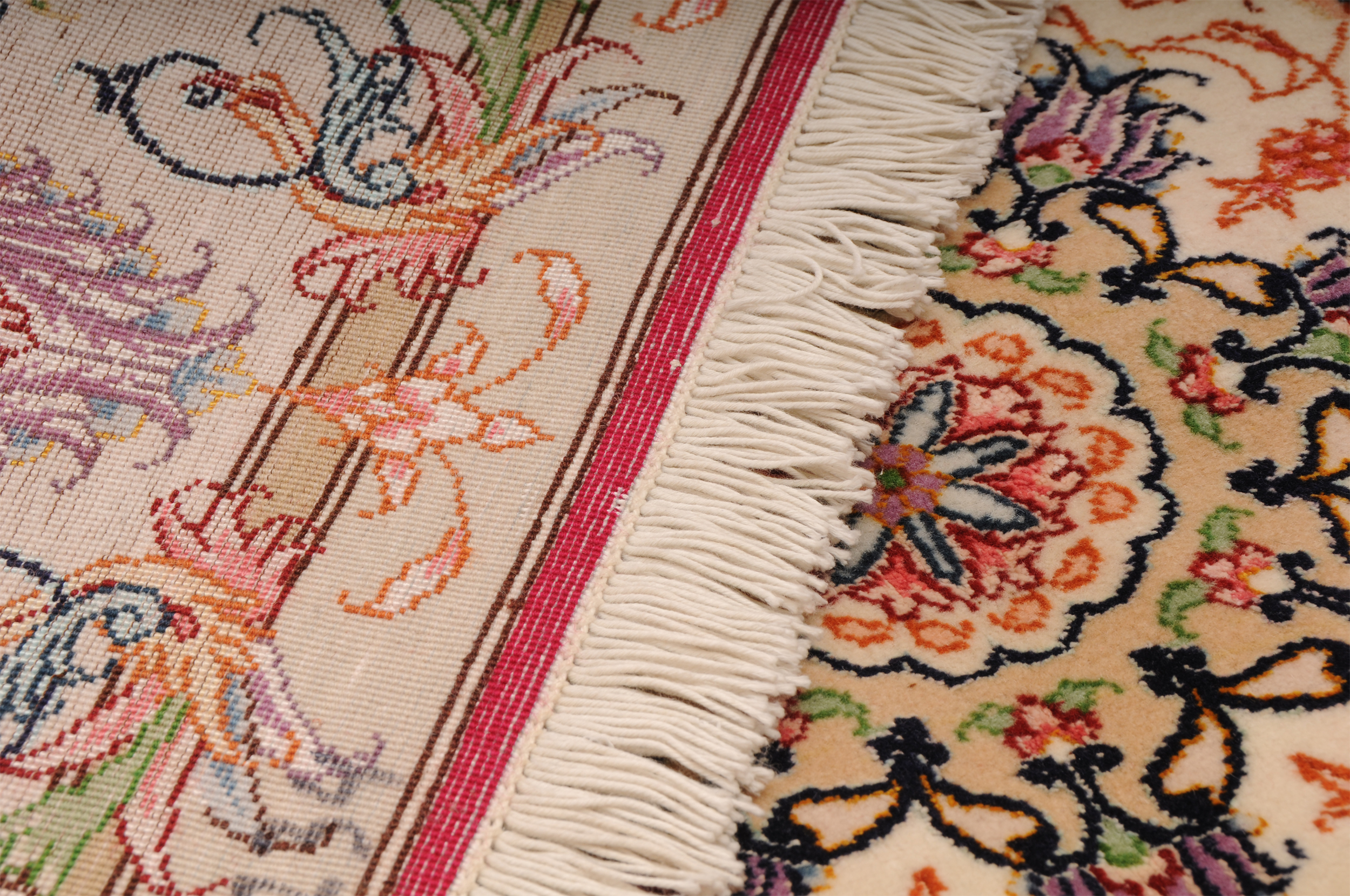 4’11” x 4’9” Tabriz Authentic Persian Rug - Image 4